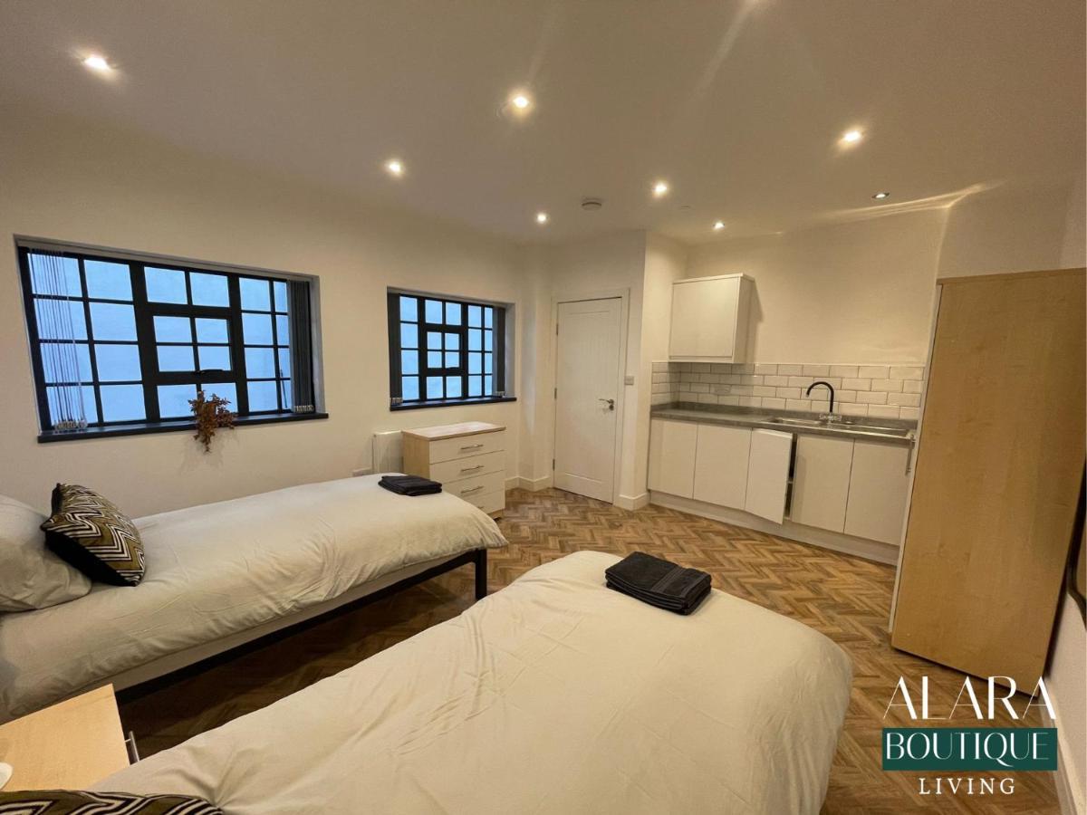 شقة 3 Floor Townhouse Luxury Living Alara Boutique برمنغهام المظهر الخارجي الصورة