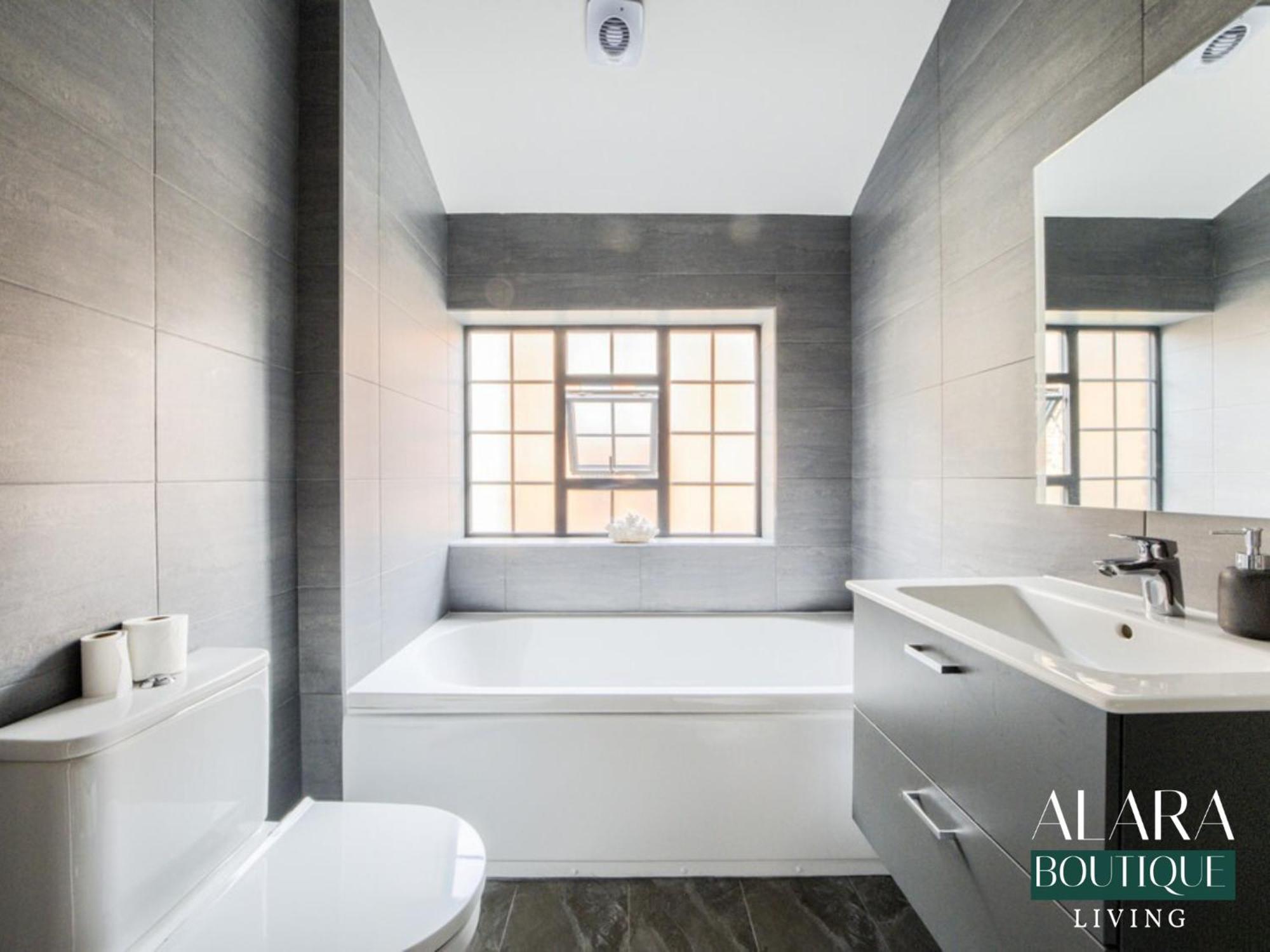 شقة 3 Floor Townhouse Luxury Living Alara Boutique برمنغهام المظهر الخارجي الصورة