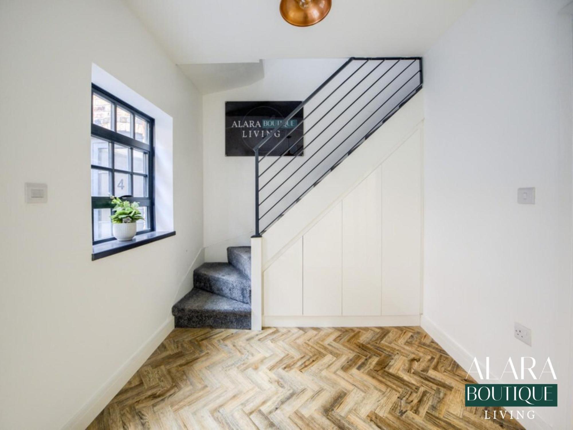شقة 3 Floor Townhouse Luxury Living Alara Boutique برمنغهام المظهر الخارجي الصورة