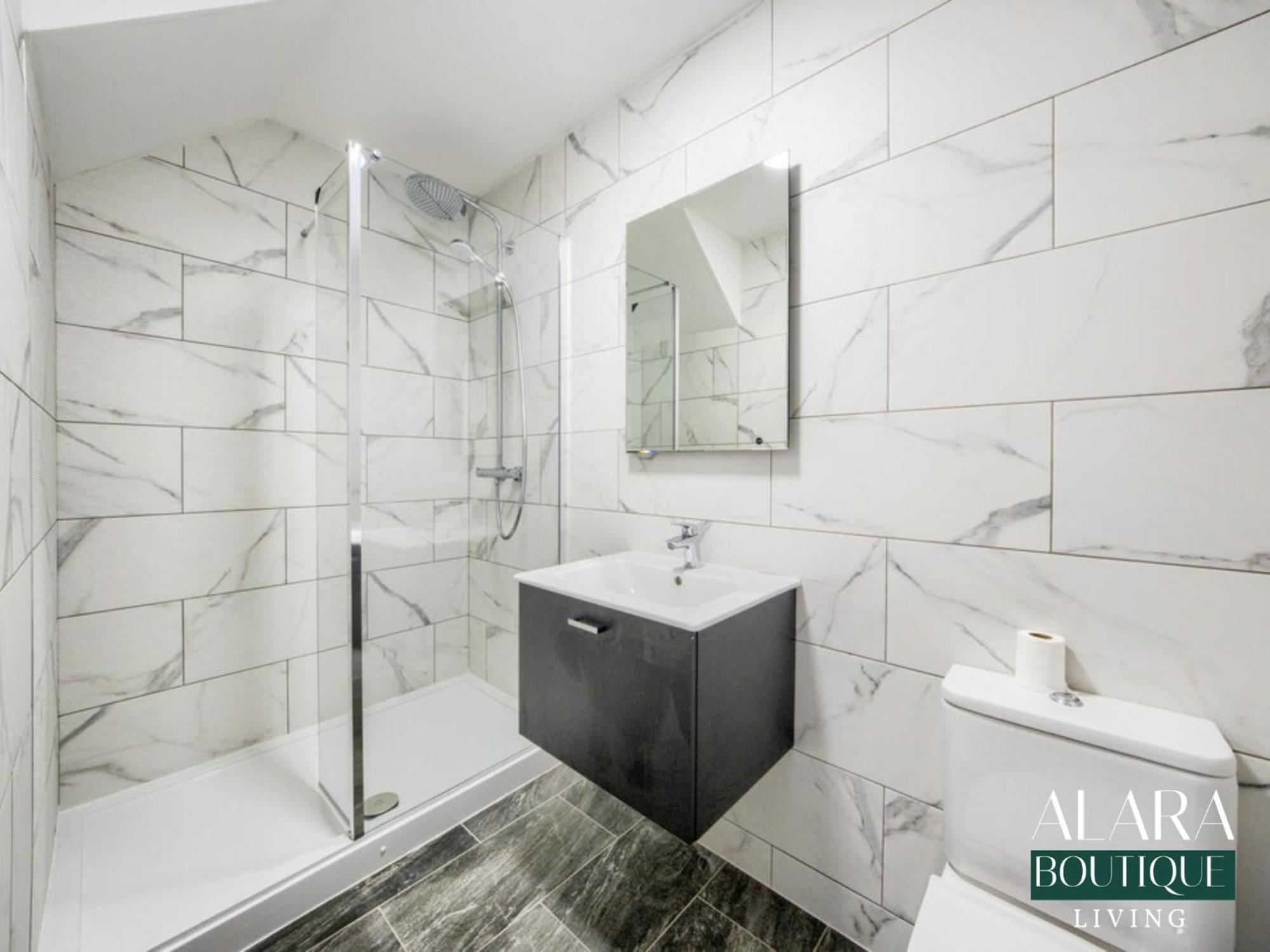 شقة 3 Floor Townhouse Luxury Living Alara Boutique برمنغهام المظهر الخارجي الصورة