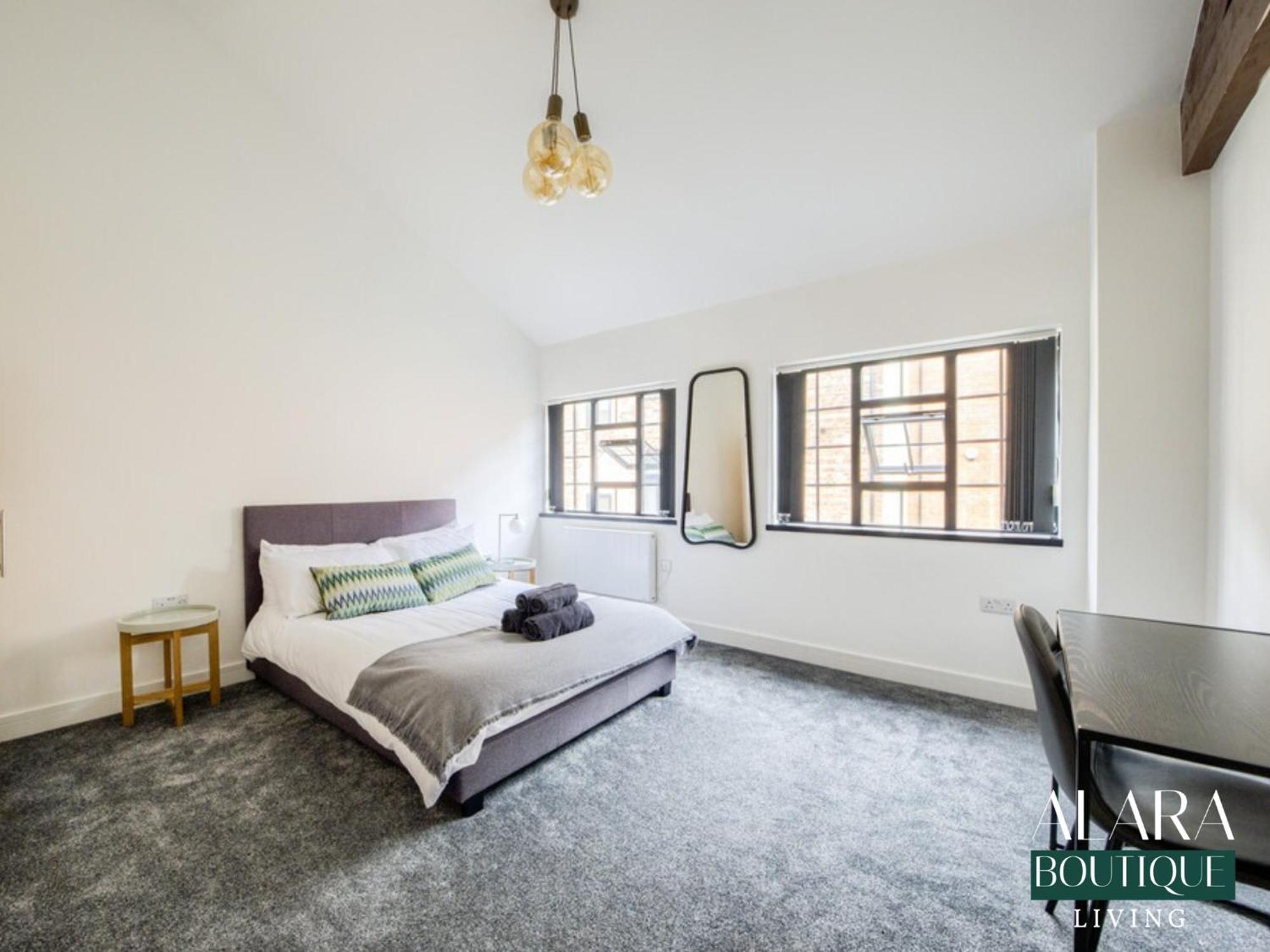 شقة 3 Floor Townhouse Luxury Living Alara Boutique برمنغهام المظهر الخارجي الصورة
